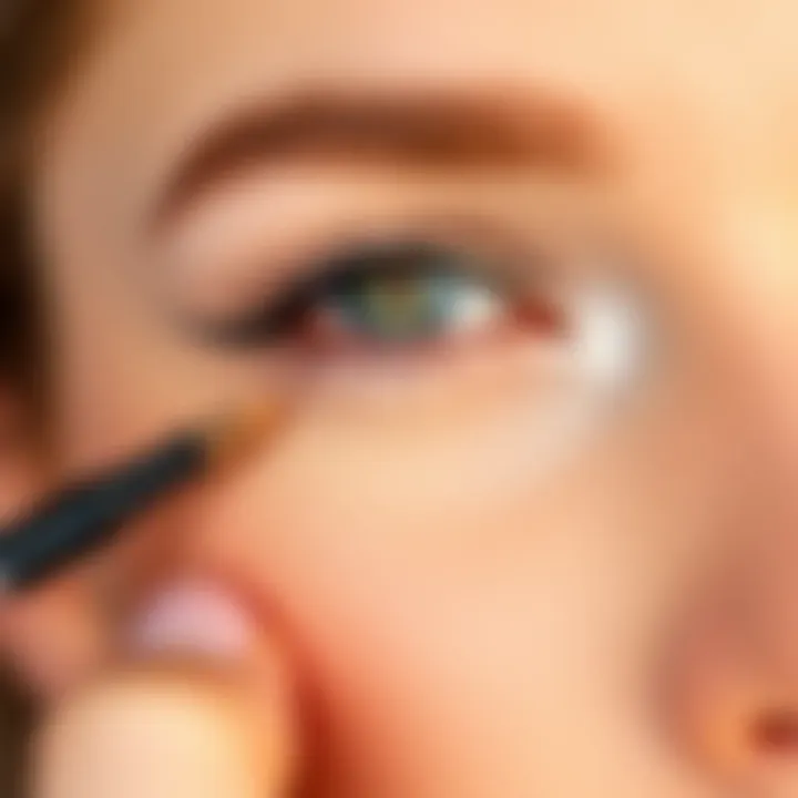 Notable Katlı Göz Kapağına Eyeliner Uygulama Teknikleri