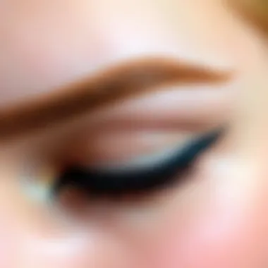 Kuyruklu Eyeliner: Uygulama Teknikleri ve Estetik Summary Kuyruklu Eyeliner: Uygulama Teknikleri ve Estetik Summary
